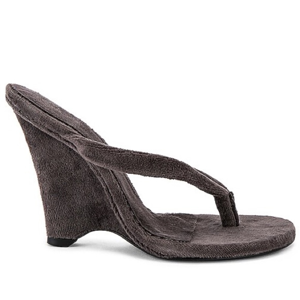 YEEZY Season 8 Wedge Thong Sandal